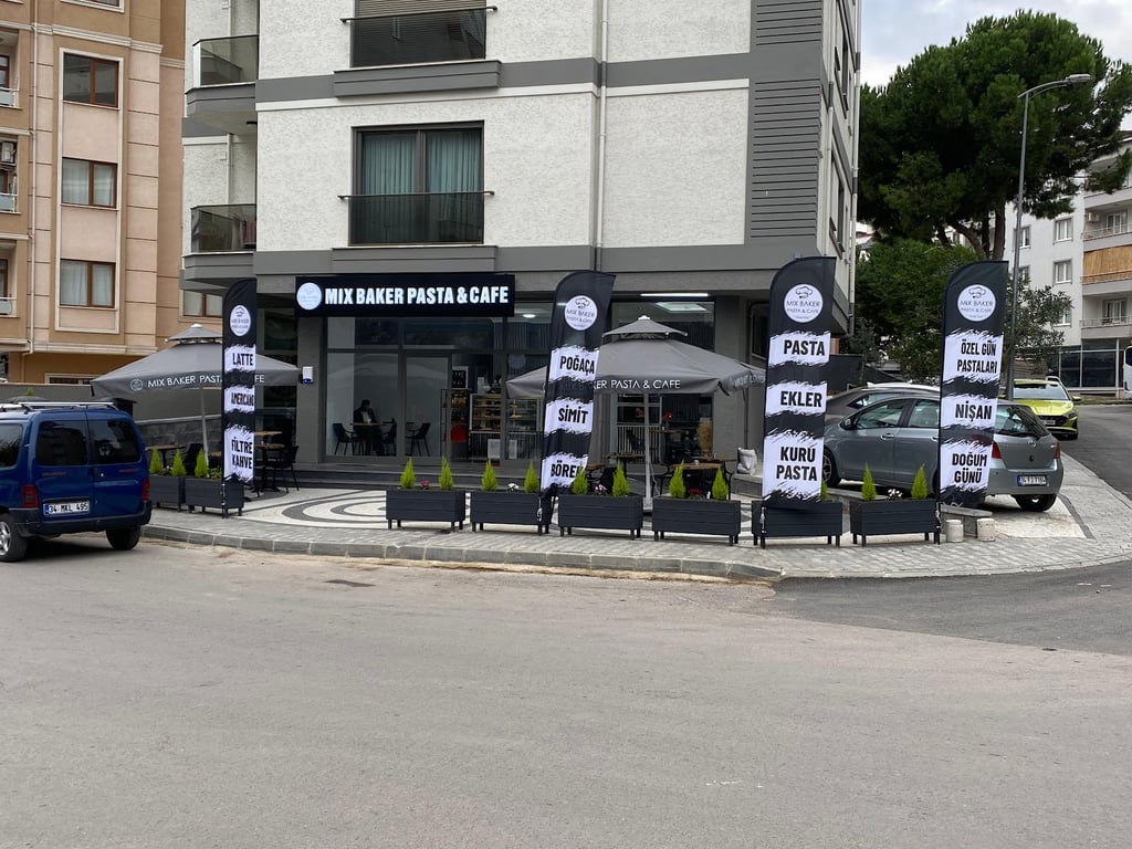 MİX BAKER PASTA CAFE