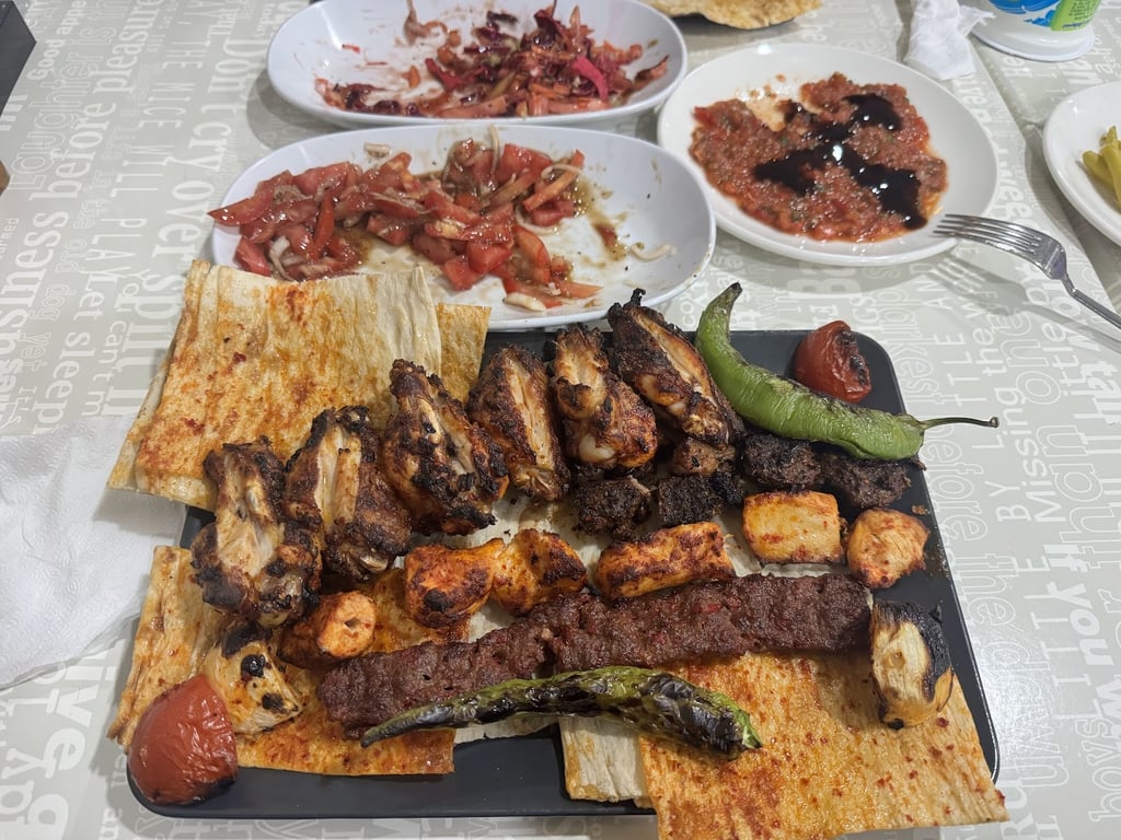 Şehzade Ocakbaşı ve Döner Salonu