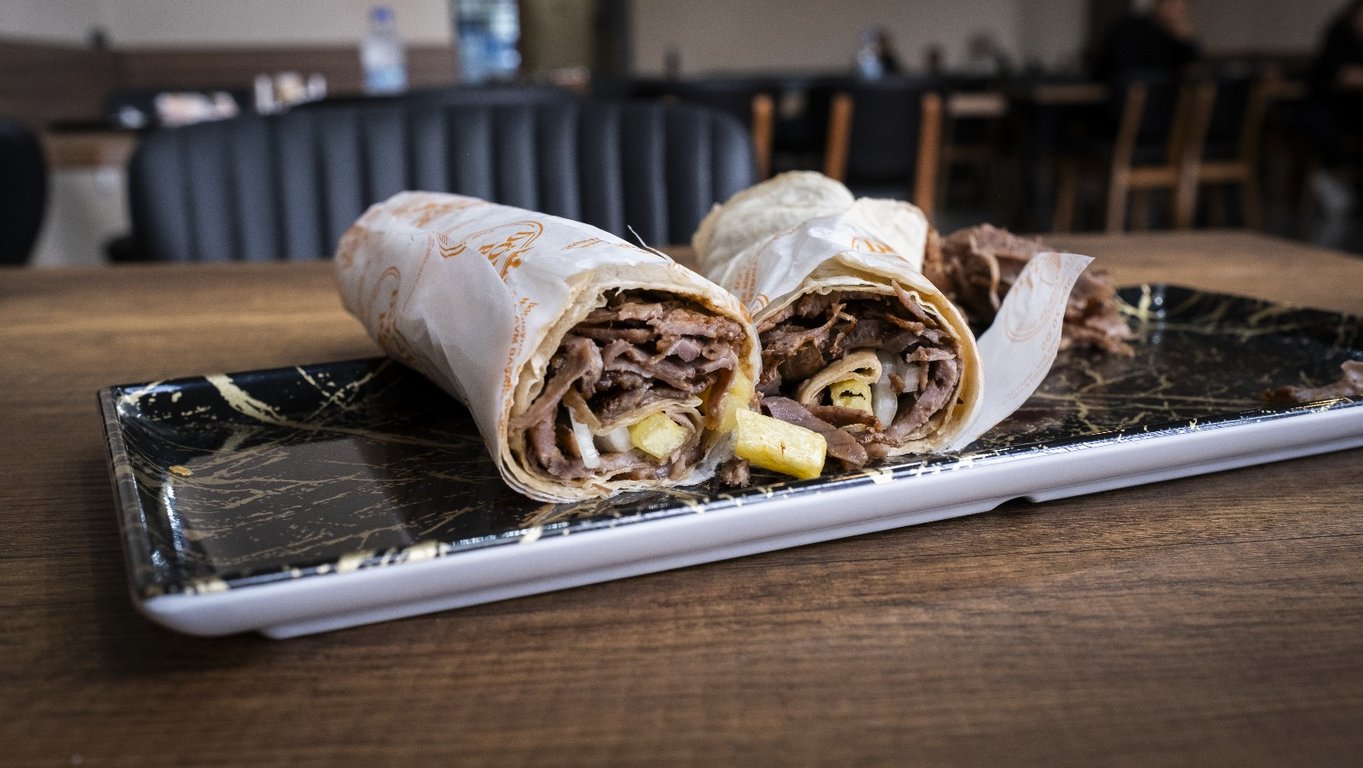 Döner Bayi (Gece & Gündüz Dönercisi)