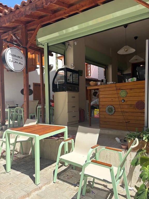 Taşbahçe Kahvaltı ve Kafe
