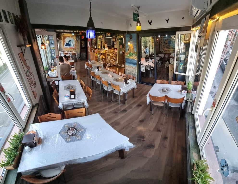 Van Ahtamara Beyoğlu Kahvaltı (Turkish Breakfast)