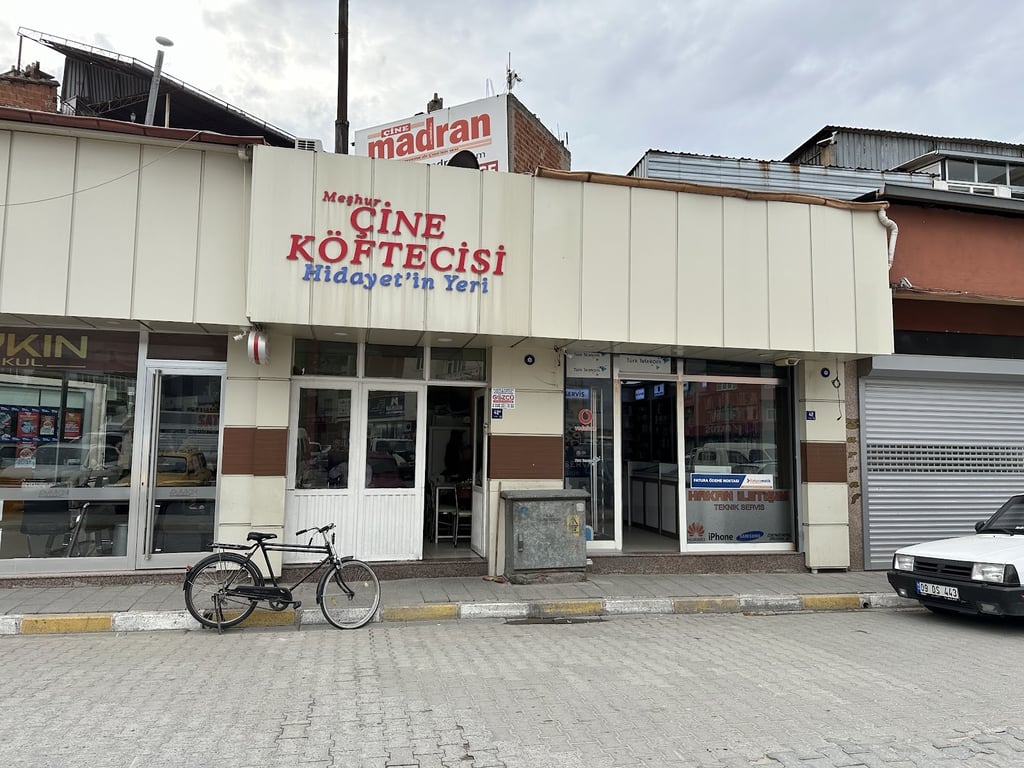Meşhur Köfteci Hidayet