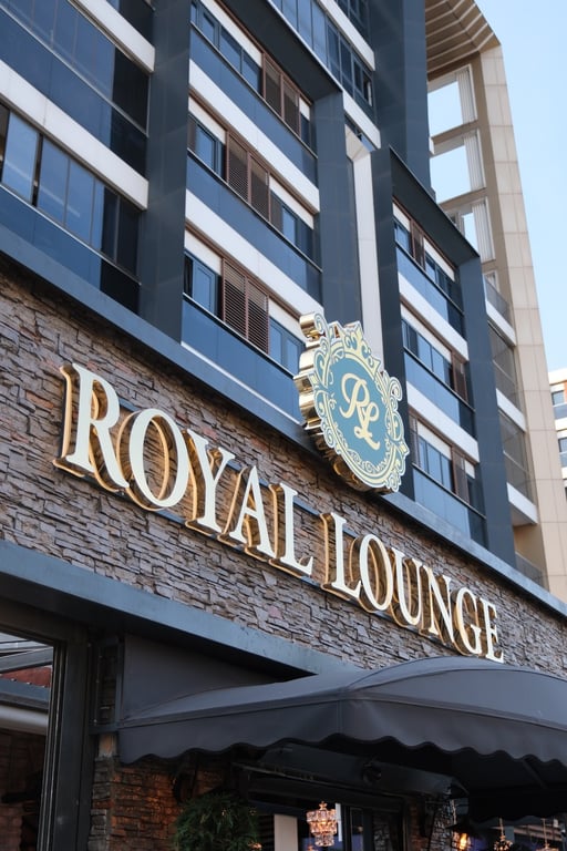 Royal Lounge Cafe & Restaurant