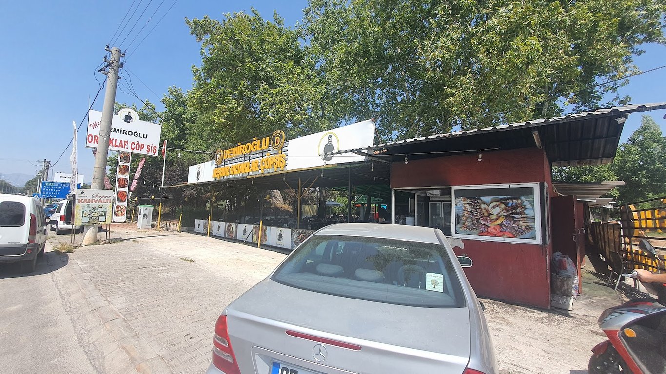 Demiroğlu Meşhur Ortaklar Çöpşiş