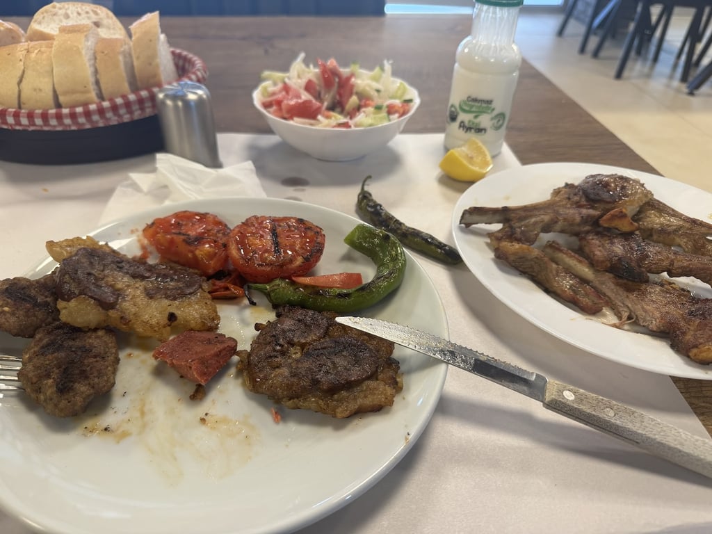 Öz Yayla Et Lokantasii