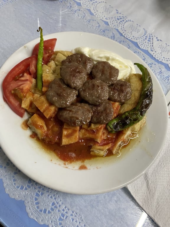 Tuzhan Pideli Köfte