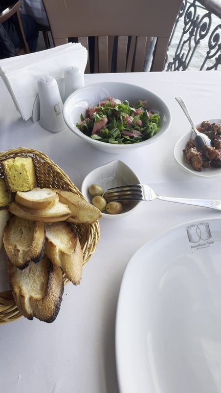 Rumeli Hisarı İskele Restaurant — fotoğraf 3