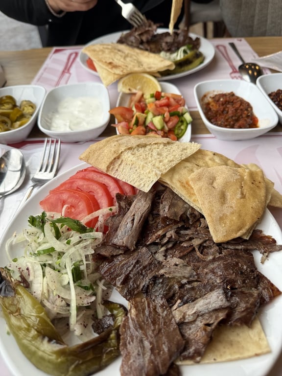 Ulushan Et Döner