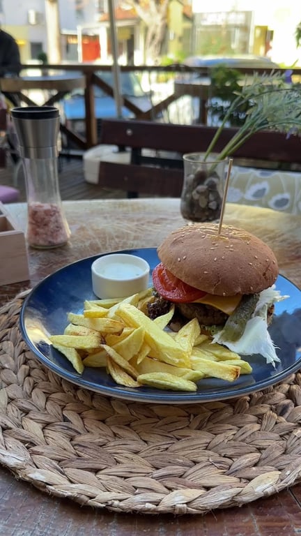 Eski Ev Pub & Kitchen Vegan Friendly