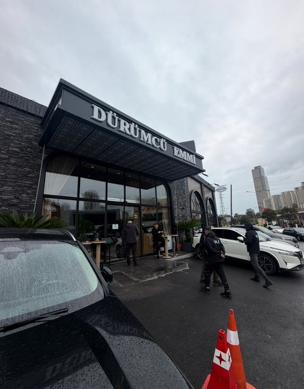 Dürümcü Emmi