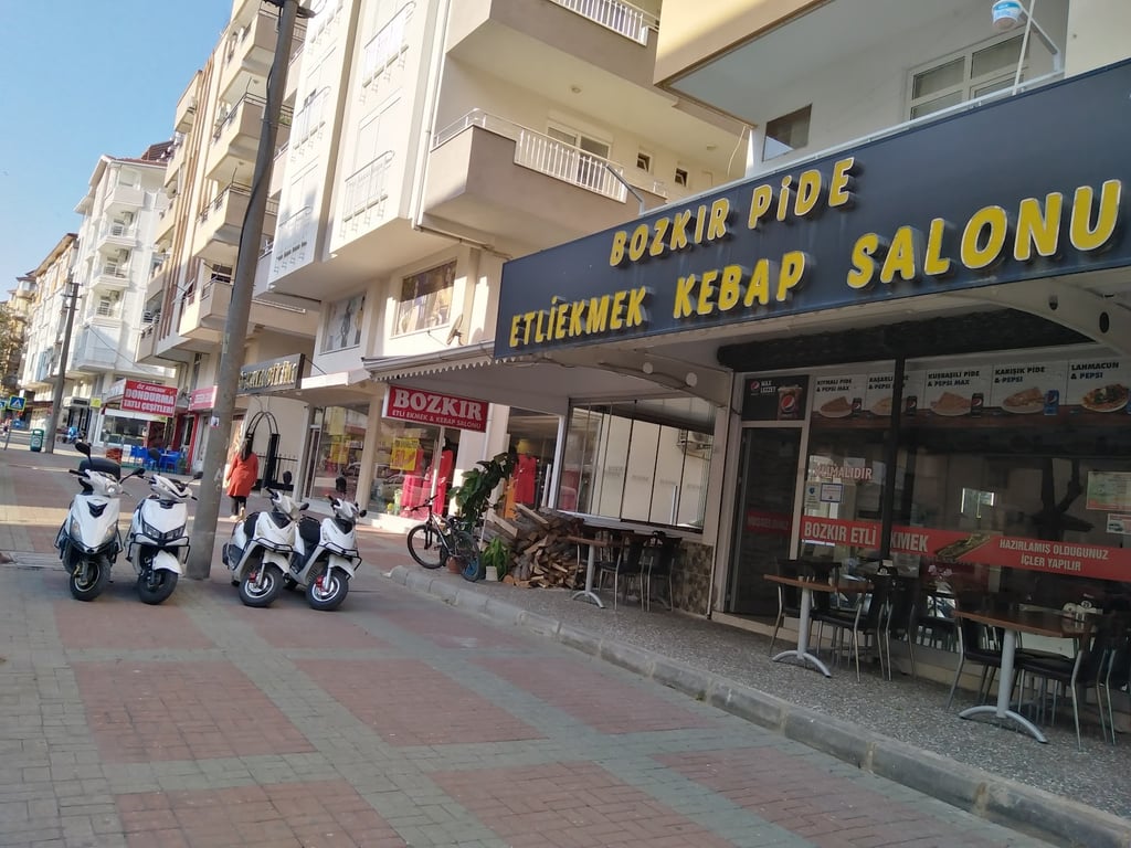 Bozkır Pide Ve Etliekmek Salonu