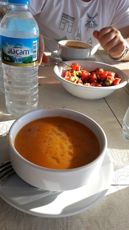 Nihat'ın Yeri Balık Restaurantı / İznik / Liman