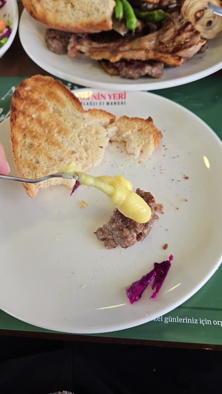 Gölağzı Et Mangal