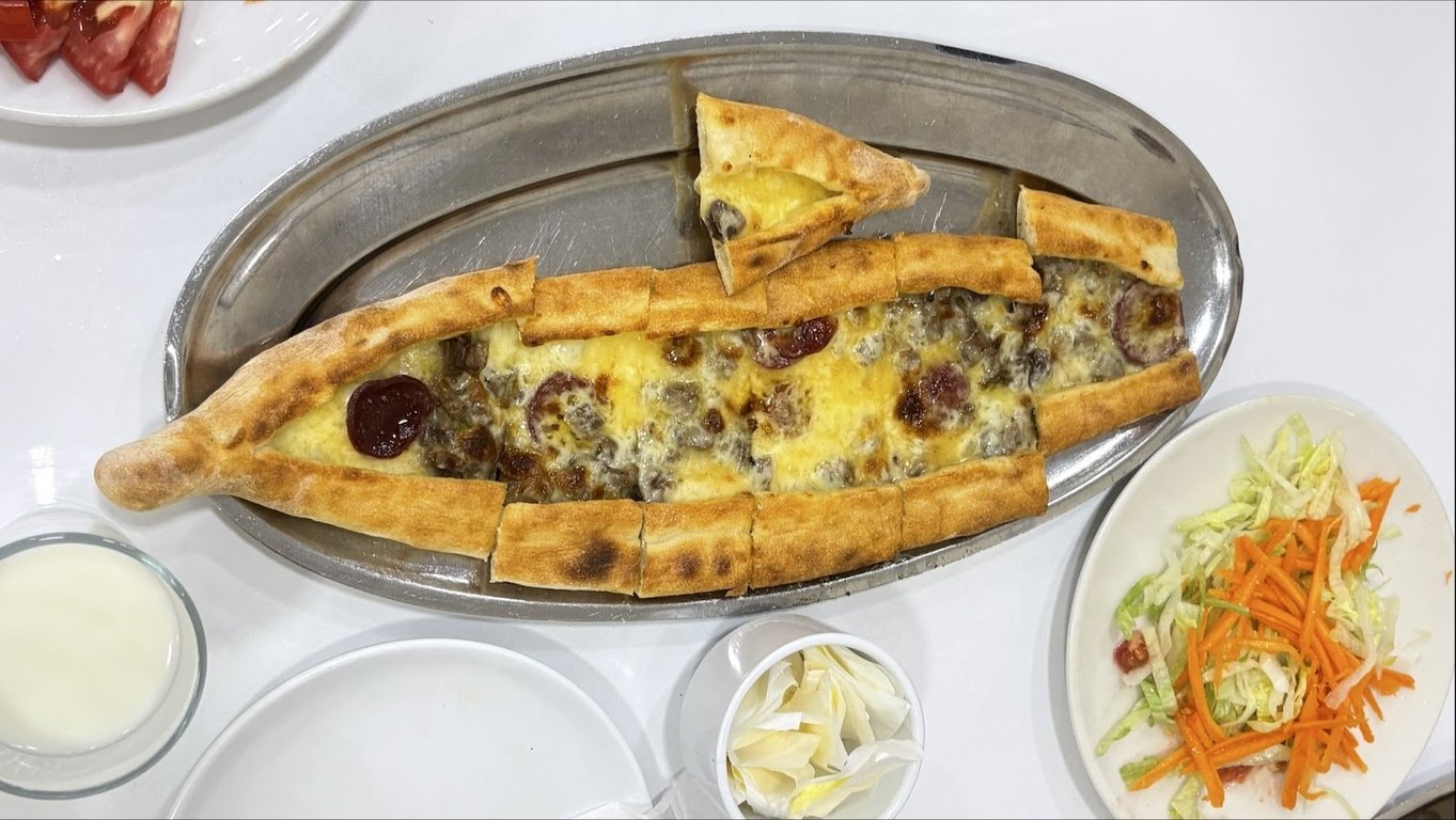 Karadeniz Pide Salonu (Sezai Usta)