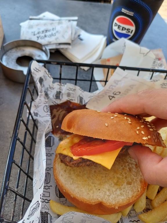 Başiskele Sahil Packet Burger