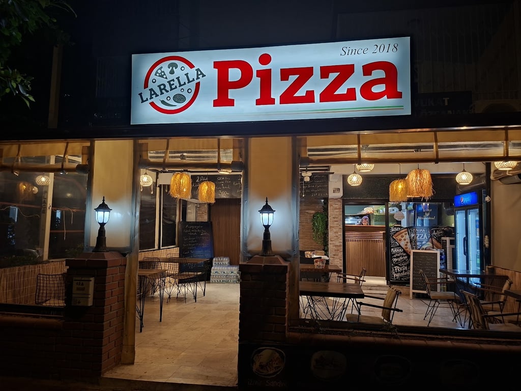 Larella Pizza Napoletana