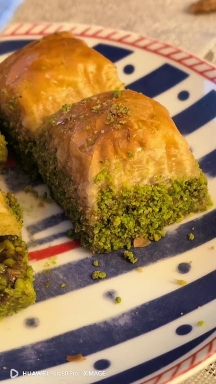 Gaziantepli Altın Burma Baklavaları