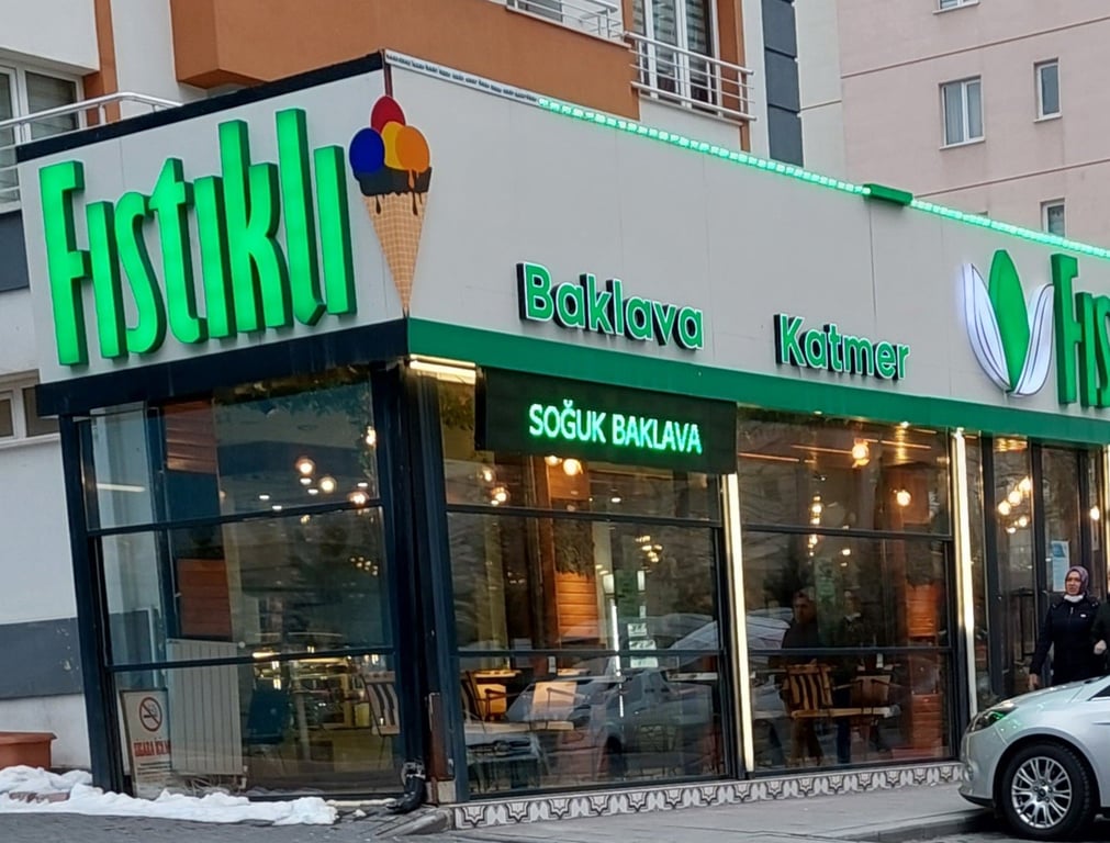 Fıstıklı Antep Baklavacısı