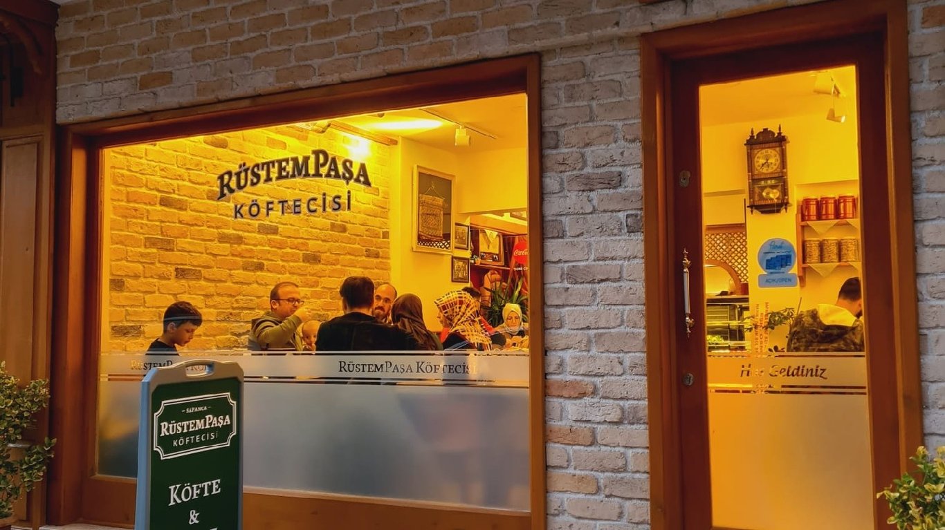 RüstemPaşa Köftecisi