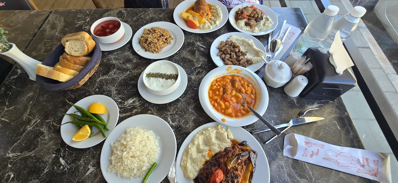 Tarihi Adil Müftüoğlu Uğur Lokantası — fotoğraf 2