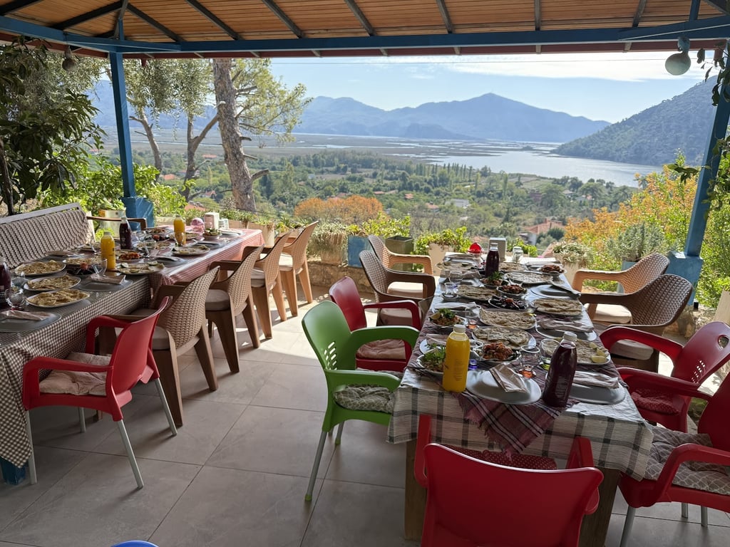 Çandır Teras Çay Bahçesi Gözleme Ve Kahvaltı Evi