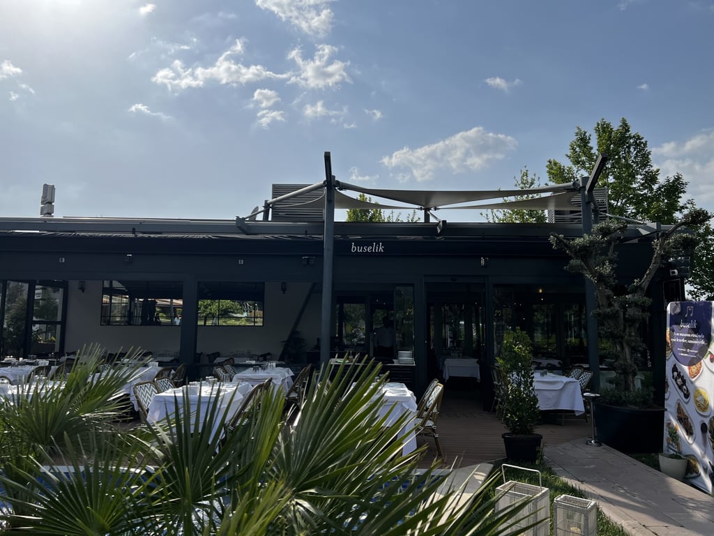 Buselik Meyhane