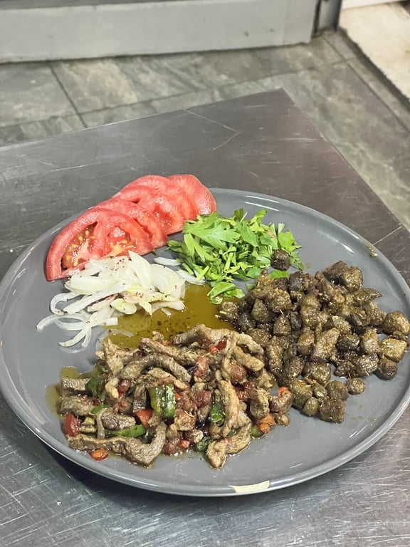 Sokak Arası Kavurmacısı