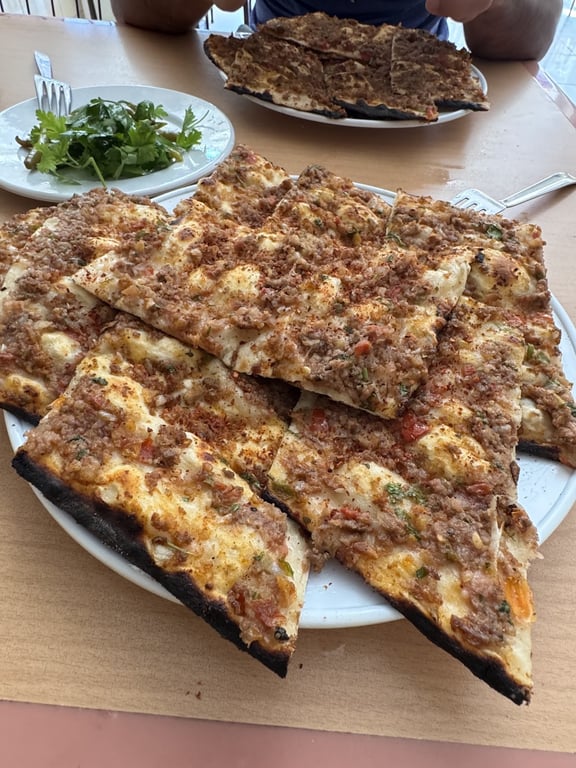 Gözde Lahmacun Kebap