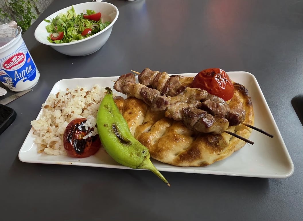 Ayvacık Köyüm Pide ve Kebap