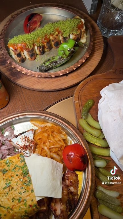 Sıralı Kebap Etiler — fotoğraf 2