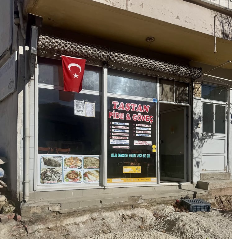 Taştan Pide Ve Göveç