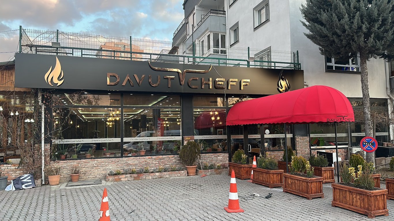 Davut Cheff