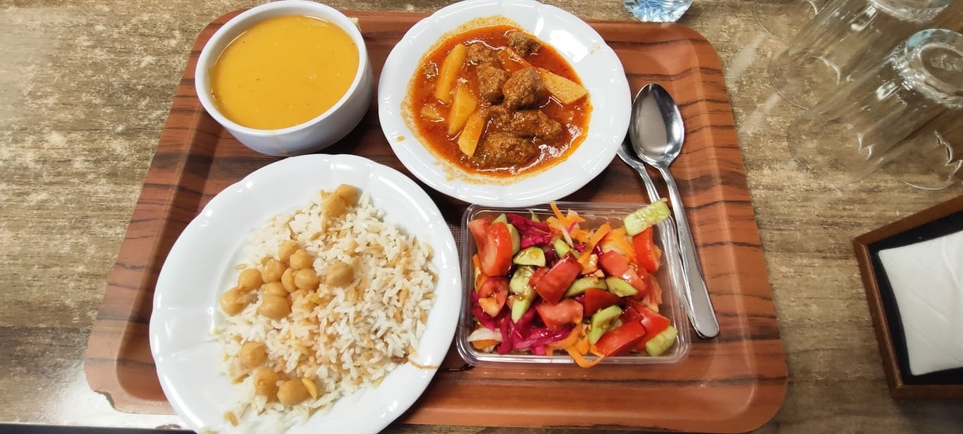 Lezzet Lokantası