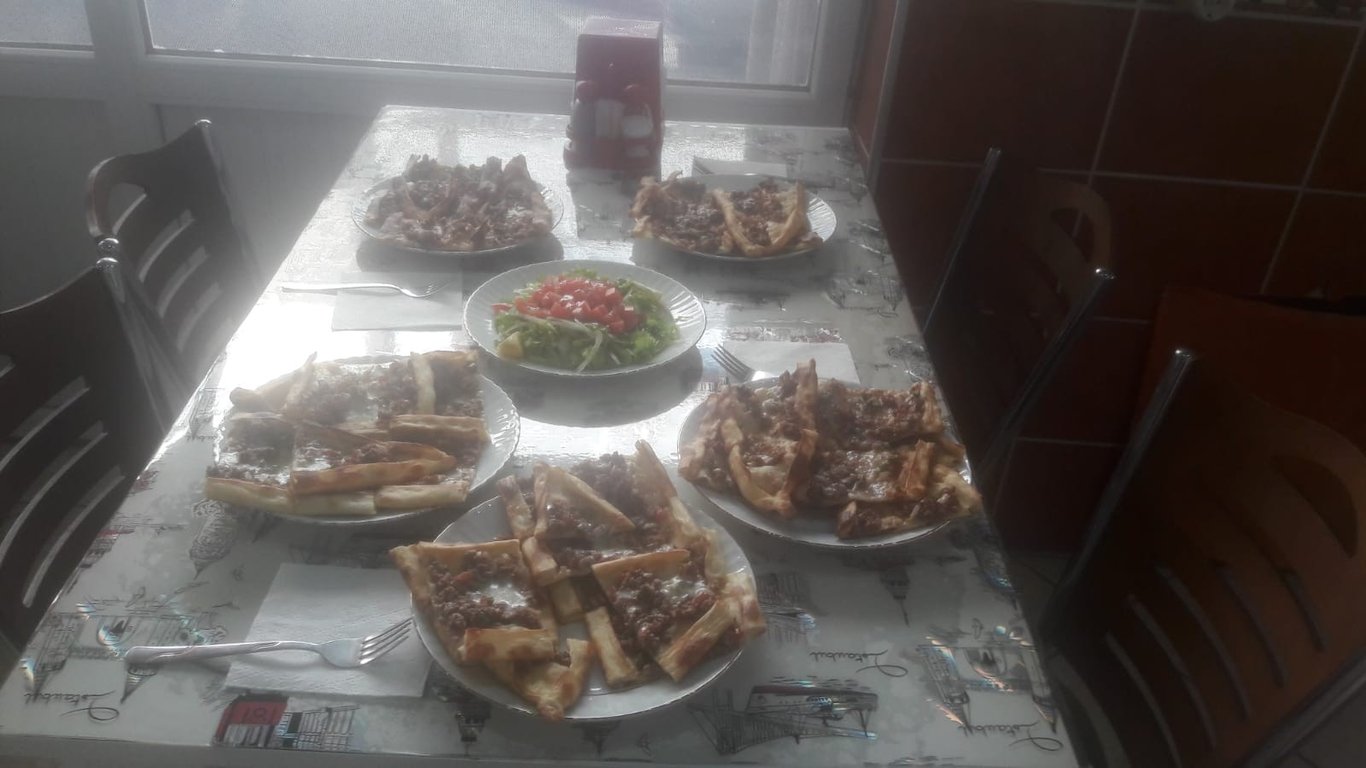 Lezzet Pide ve Lahmacun Salonu