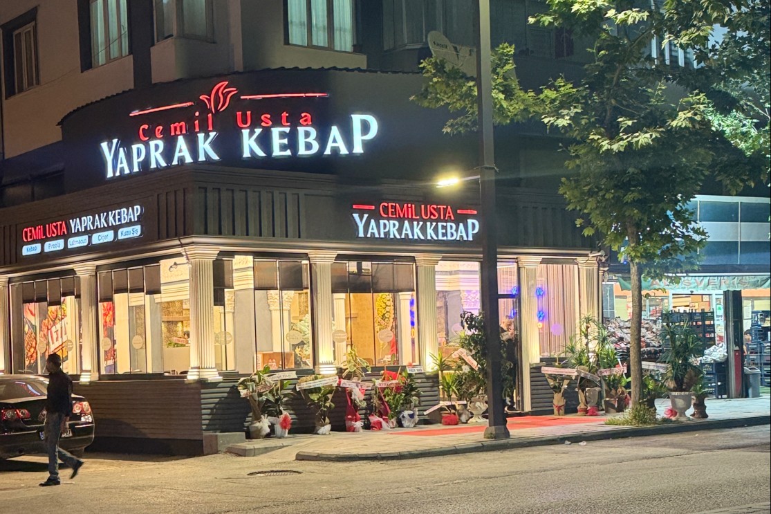 CEMİL USTA YAPRAK KEBAP