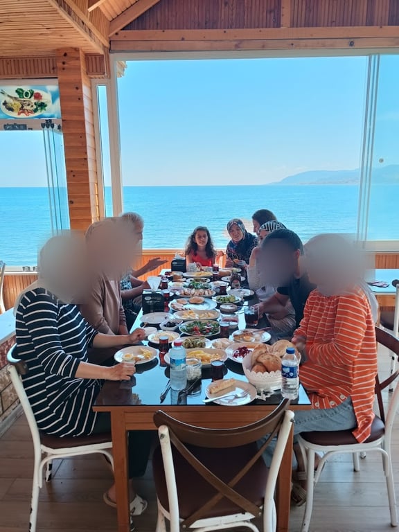Güllüsu Yalçın Aile Balık Lokantası