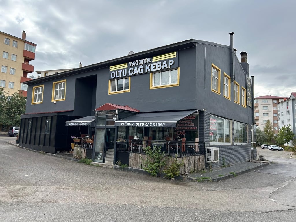 Yağmur Oltu Cağ Kebap Salonu