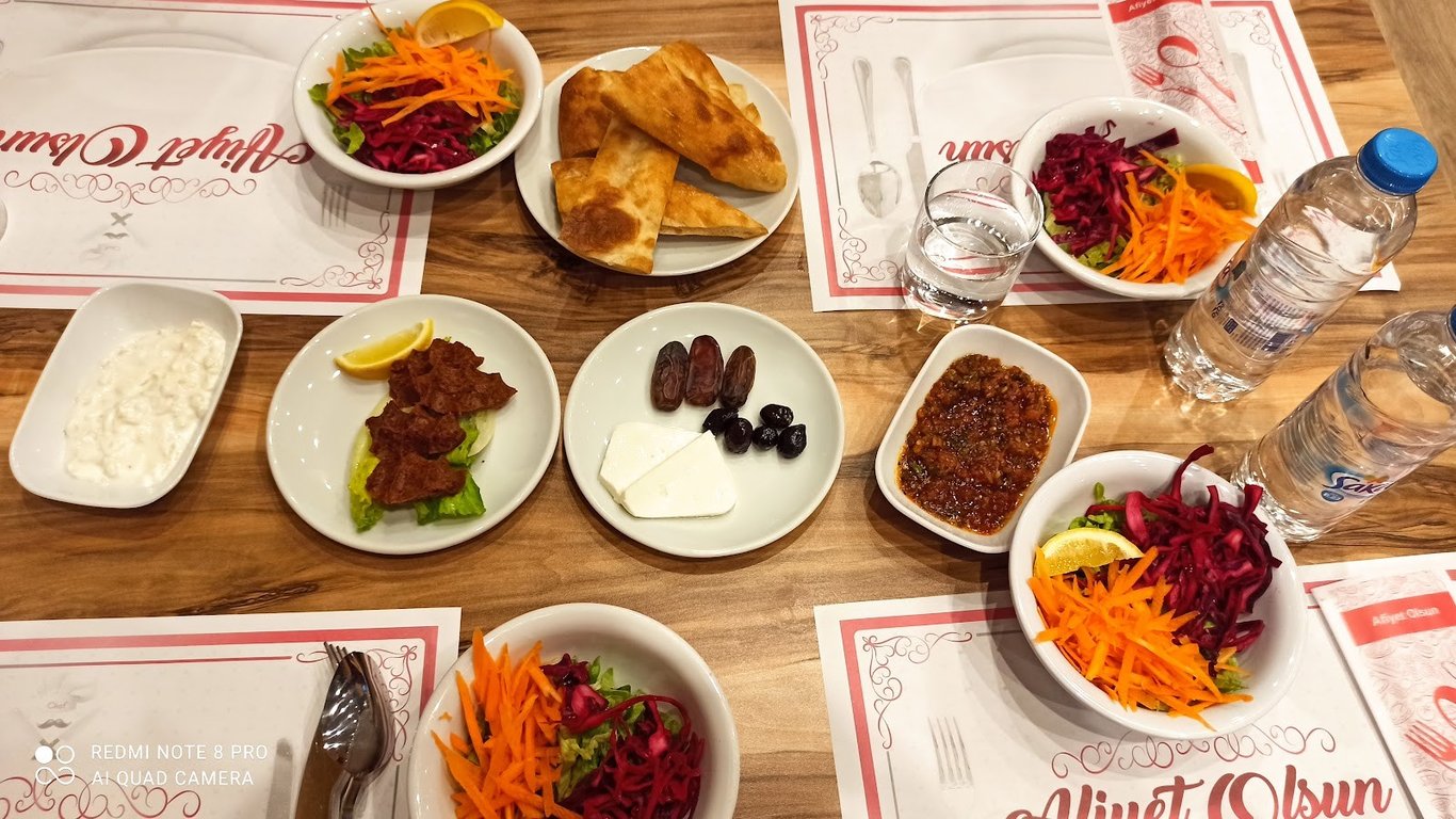 Közz Kebap - Yozgat Kebap Restoranı