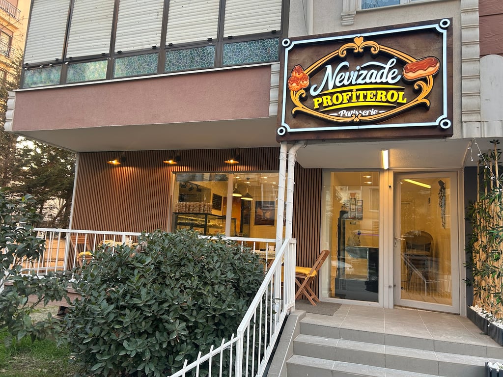 Nevizade Profiterol Patisserie