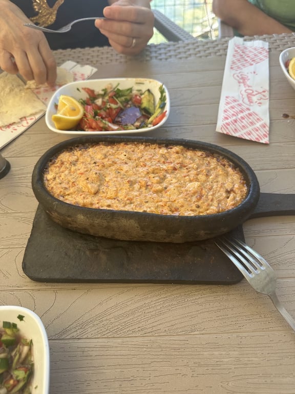 Göktepe Almir Alabalık Restaurant
