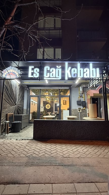 Es Cağ Kebab