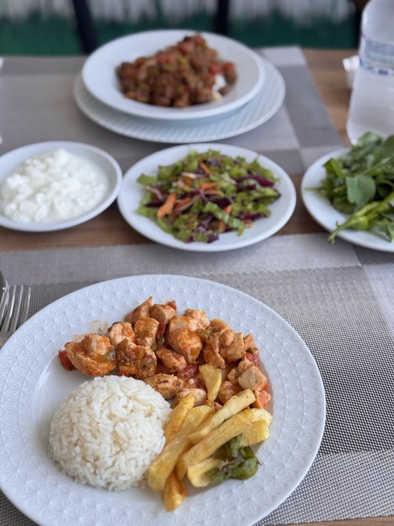 Selvi Ana Çorba Evi ve Ev Yemekleri