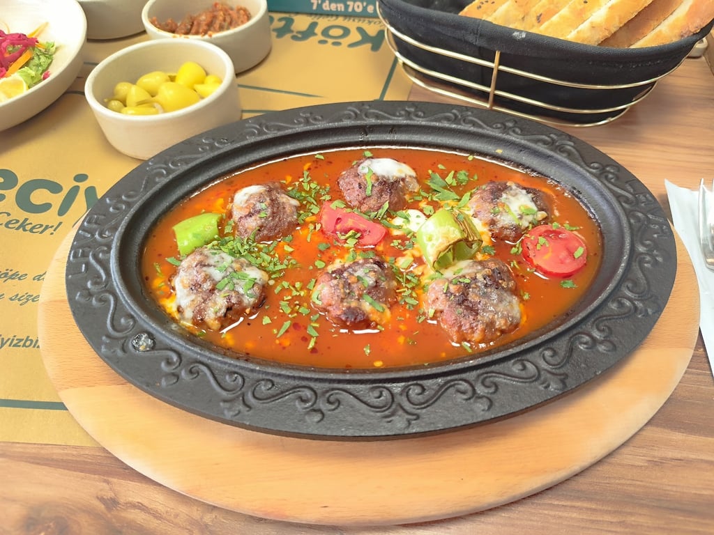 Köfteciyiz Biz