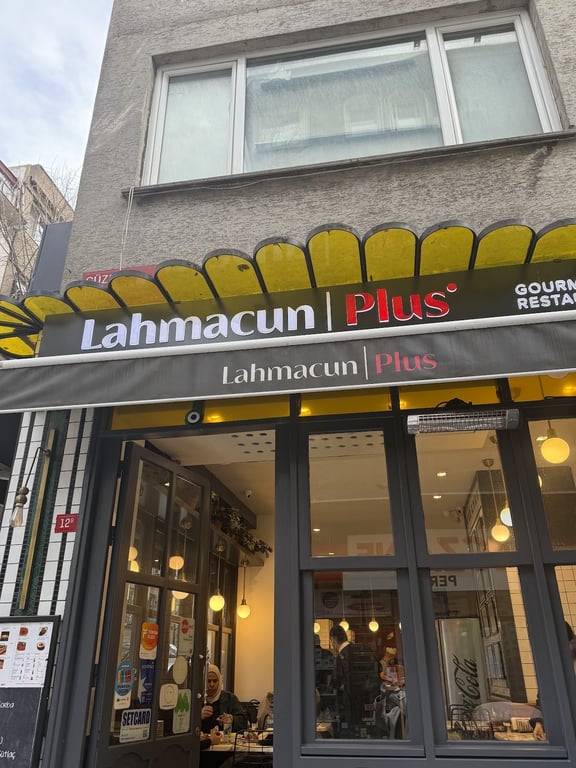 Lahmacun Plus