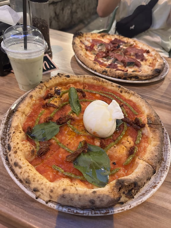 Vicoli Neapolitan Pizza