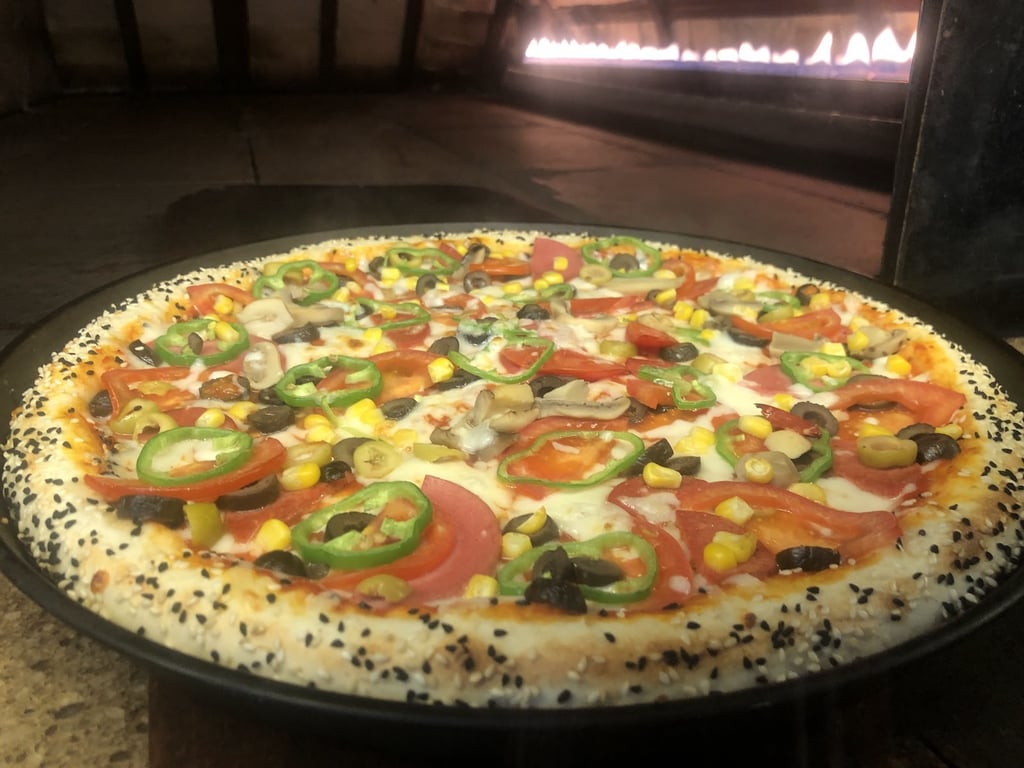 Arsuz Pizza Queen's