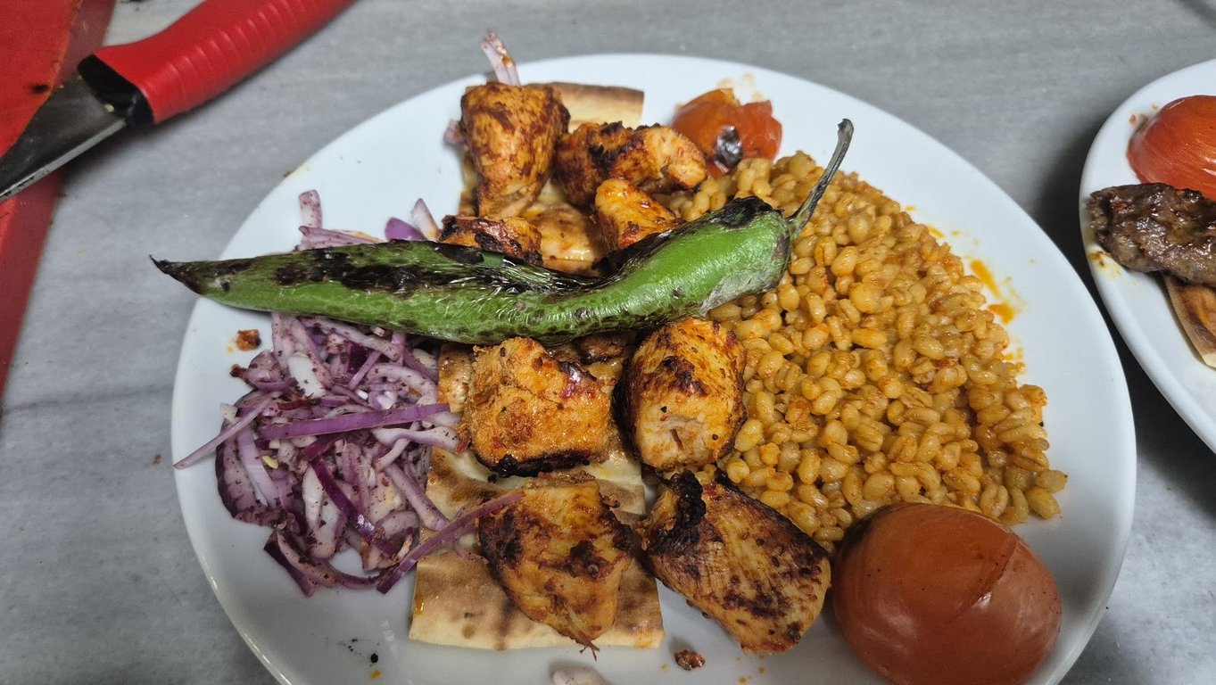 Lezzet Kebap