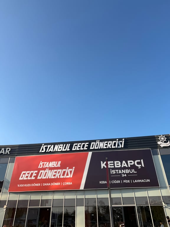 İstanbul Gece Dönercisi