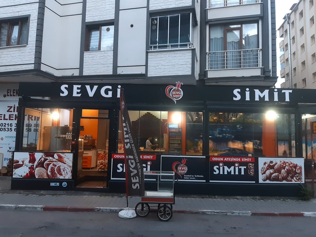 Sevgi Simit