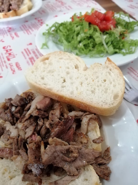 Sahil Kebap Salonu